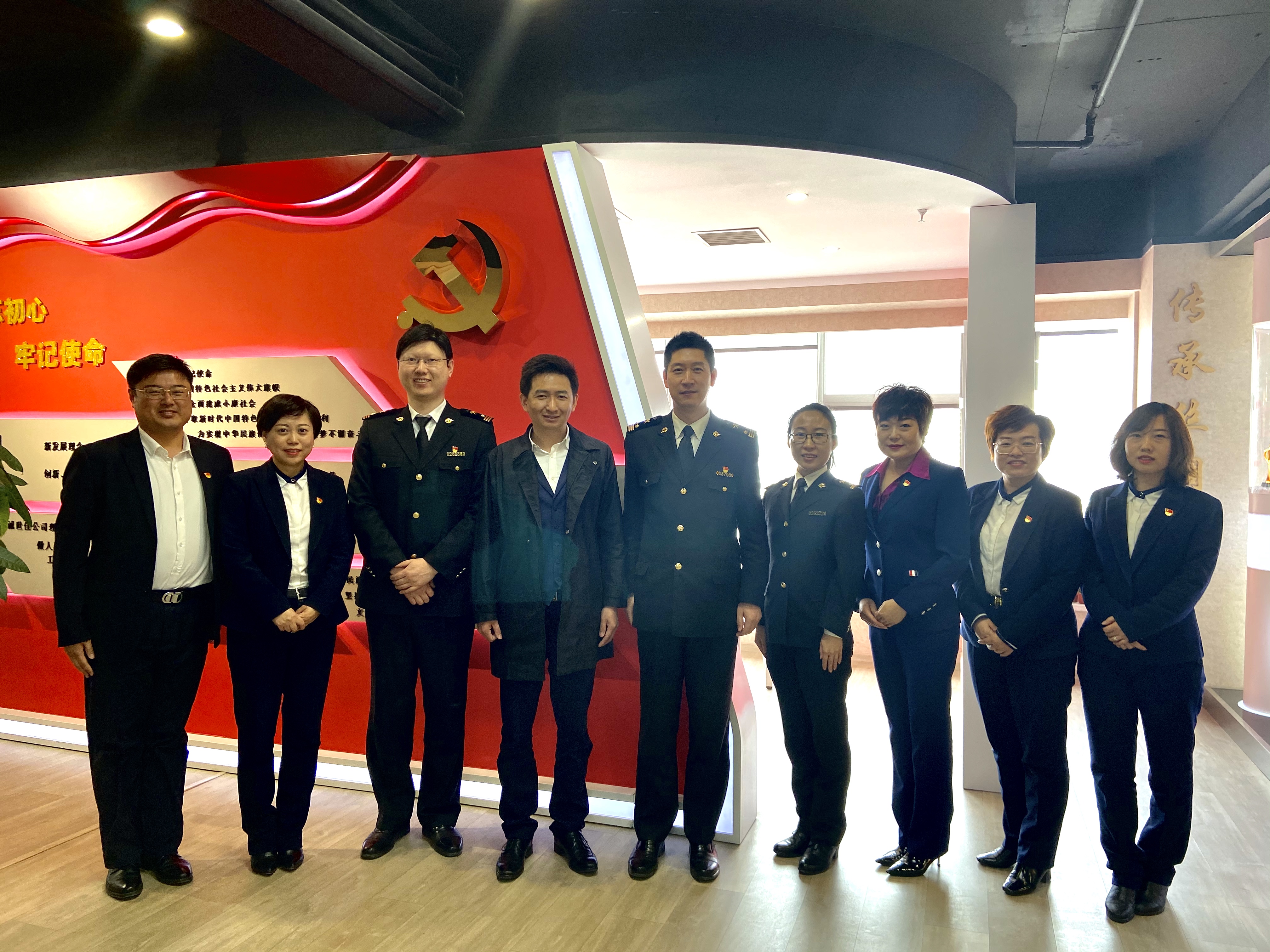 黨建引領促發(fā)展 支部共建聚合力——新港海關綜合業(yè)務二處進口一科與永誠世佳開展支部共建活動