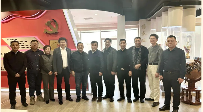 河東區(qū)魯山道街道領導、春華街道及商會領導走訪永誠世佳